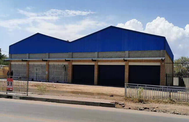Vorfabriziertes Werkstatt-Fertighaus-Stahlkonstruktions-Bauernhof-Speicher-Lager-Metallerrichtendes Stahlbürogebäude in Botswana